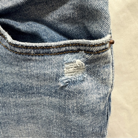 Daze Denim Pretty Please Shy Girl High Rise Crop Distressed Flare Jeans Size 28 - Picture 6 of 11